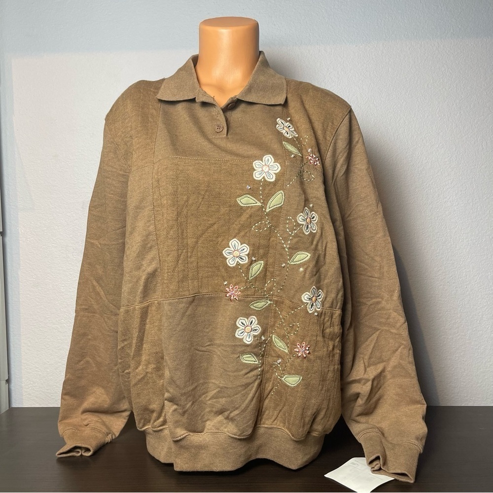 ALFRED Dunner NWOT Embroidered Button Collar Long Sleeve Top Tan Size L (L16)